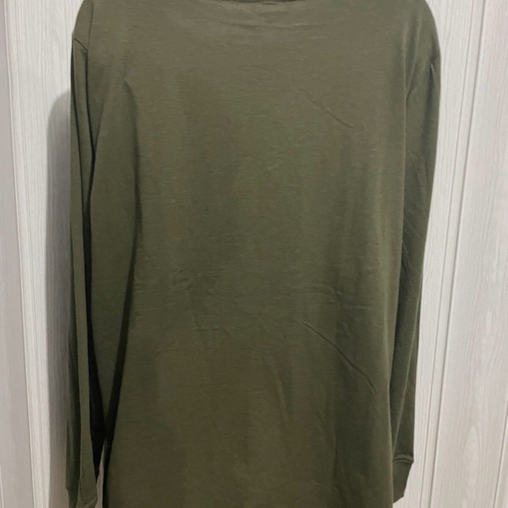 Bebe Olive Green Long Sleeve Too with Embroidered Logo. Never worn - Picture 4 of 5